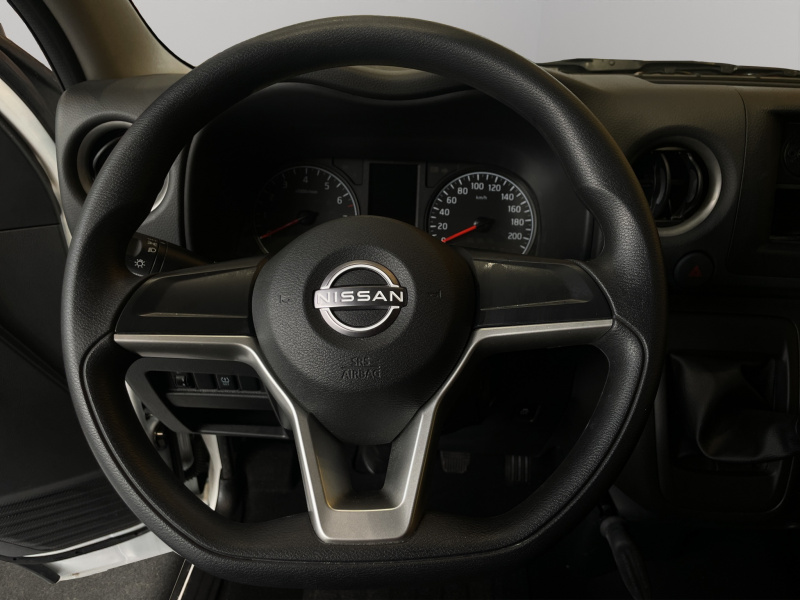 Nissan Comerciales Urvan Panel 4 pts. Amplia, TM5, a/ac. 2024